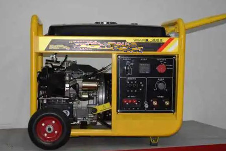 汽油發(fā)電機租賃一天多少錢？不要租虧了！