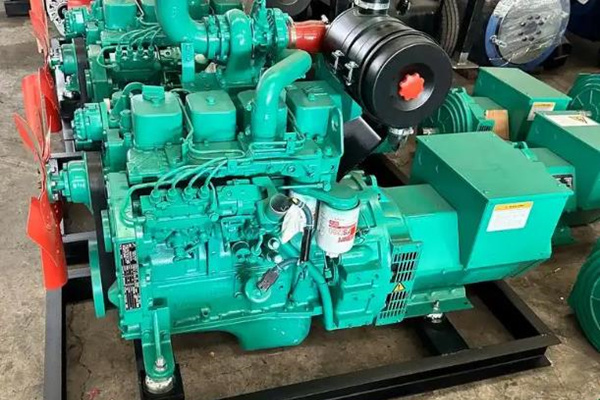 康明斯柴油發(fā)電機(jī)組活塞環(huán)間隙的檢驗(yàn)與維修 圖1